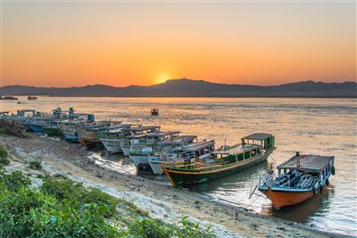 Irrawaddy River mit Booten